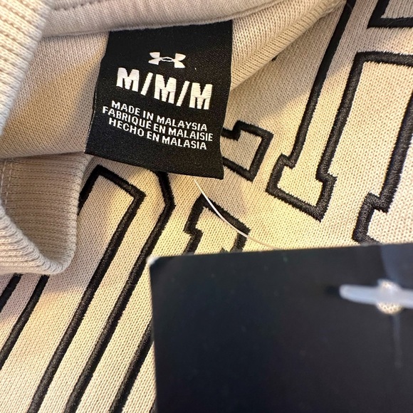 Men’s Under Armour Cream Crewneck Sweatshirt - Size M - NWT - Picture 5 of 6